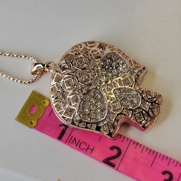 Large Crystallized Golden Skull Pendant Necklace - Picture 9 of 12
